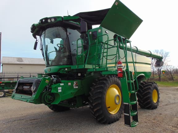 Image of John Deere S770 Primary image