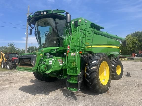 Image of John Deere S770 equipment image 2