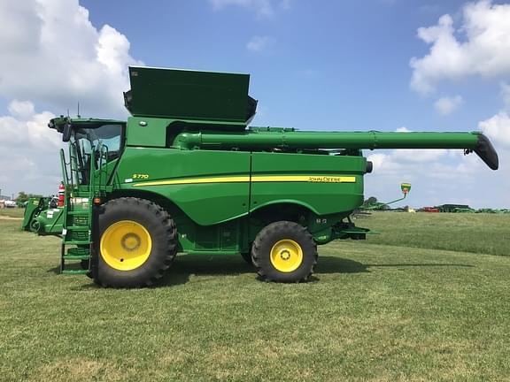 Image of John Deere S770 equipment image 1