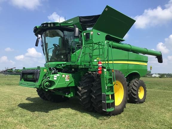 Image of John Deere S770 Primary image