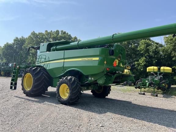 Image of John Deere S770 equipment image 3