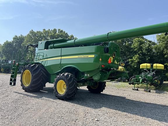 Image of John Deere S770 equipment image 3