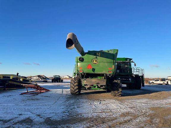 Image of John Deere S770 equipment image 2