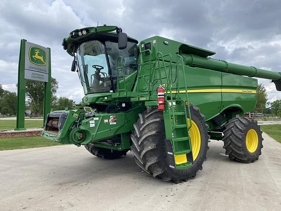 Image of John Deere S770 Primary image