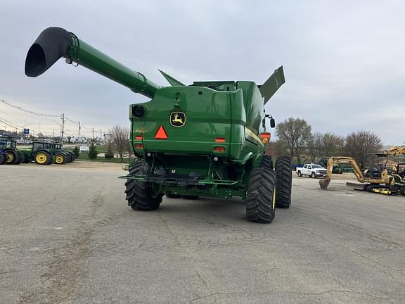 Image of John Deere S770 equipment image 3