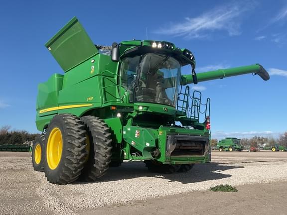 Image of John Deere S770 Primary image