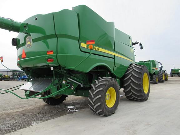 Image of John Deere S770 equipment image 4