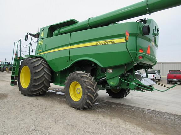 Image of John Deere S770 equipment image 2