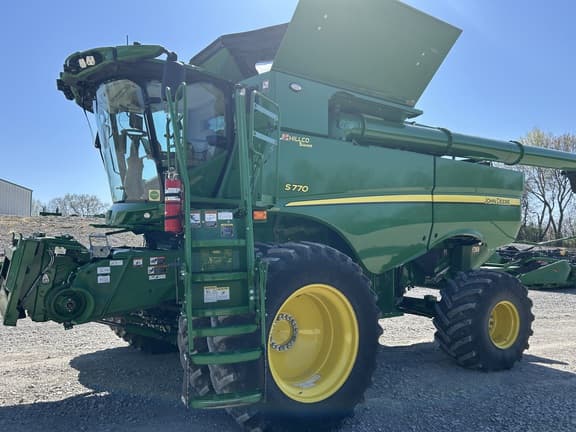 Image of John Deere S770 Primary image
