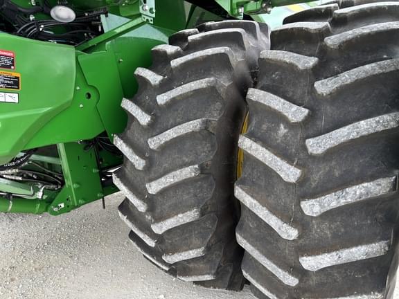 Image of John Deere S770 equipment image 2
