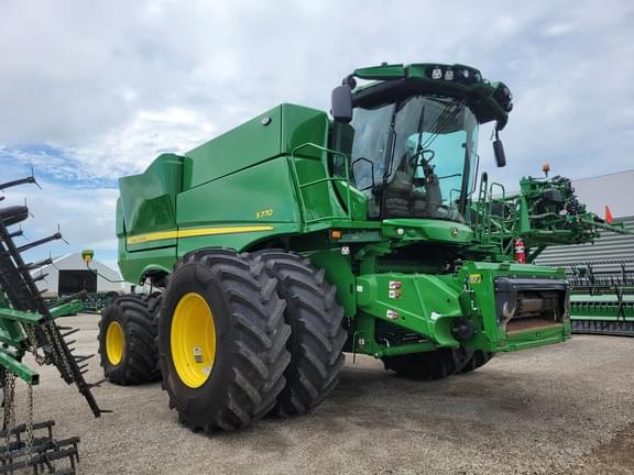 Image of John Deere S770 equipment image 2