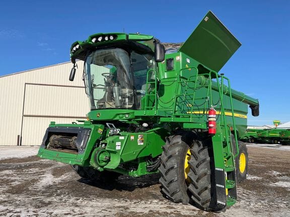Main image John Deere S770