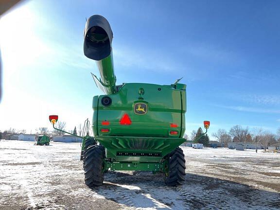 Image of John Deere S770 equipment image 3