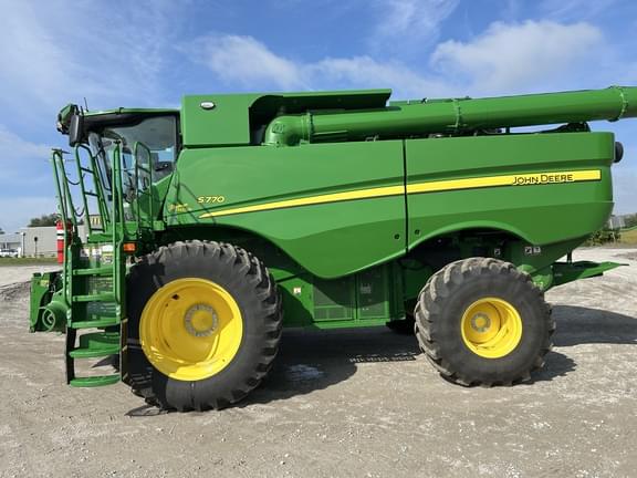 Image of John Deere S770 equipment image 4