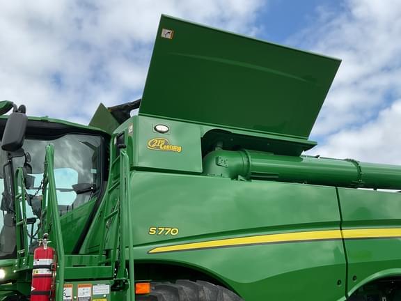 Image of John Deere S770 equipment image 3