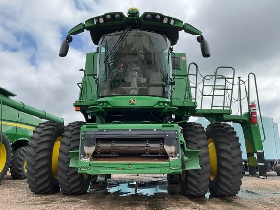 Image of John Deere S770 equipment image 2