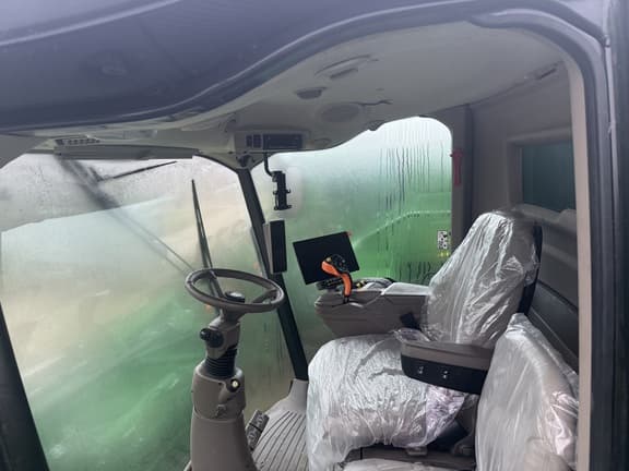 Image of John Deere S770 equipment image 2