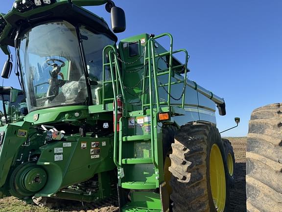 Image of John Deere S770 Primary image