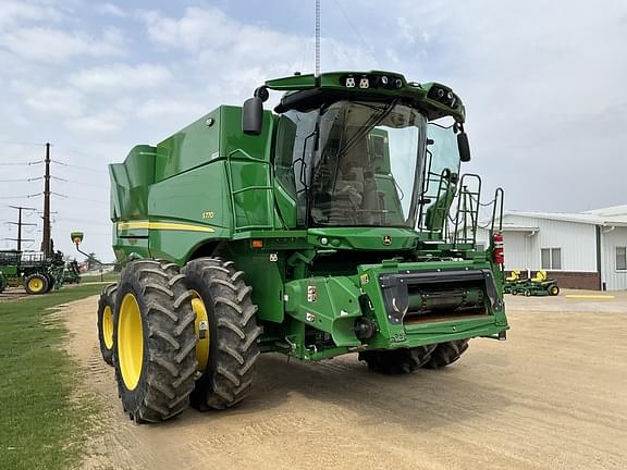 Image of John Deere S770 equipment image 2