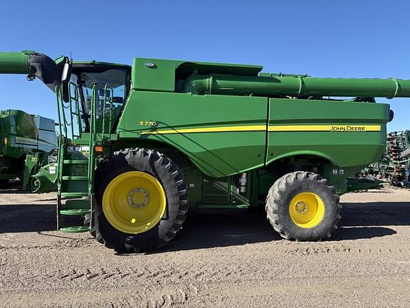 Image of John Deere S770 Primary image