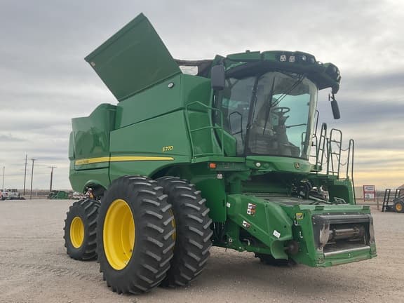 Image of John Deere S770 equipment image 1
