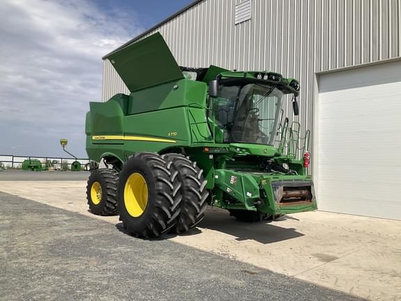 Image of John Deere S770 equipment image 2