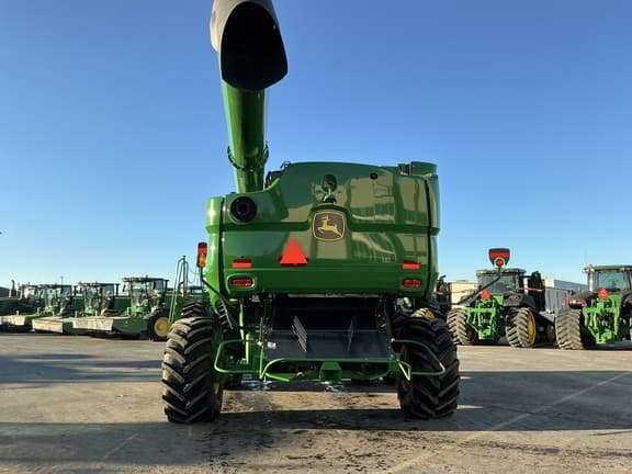 Image of John Deere S770 equipment image 4