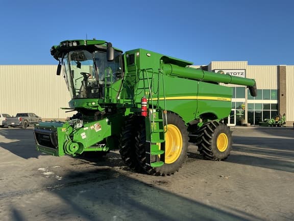 Image of John Deere S770 Primary image