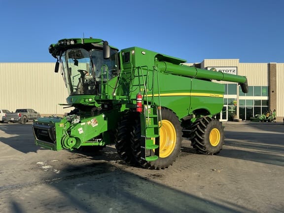 2024 John Deere S770 Equipment Image0