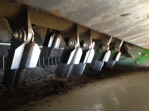 Image of John Deere S770 equipment image 4