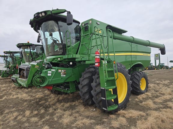 2024 John Deere S770 Equipment Image0