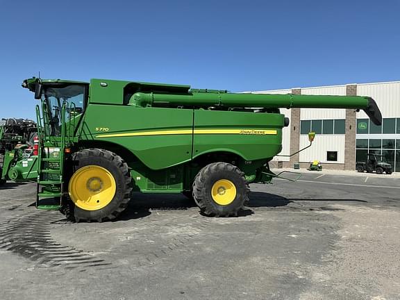 Image of John Deere S770 equipment image 1