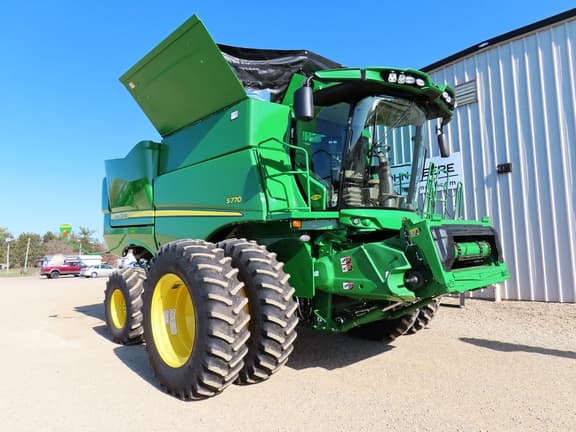 Image of John Deere S770 Primary image