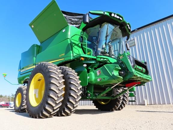 Image of John Deere S770 equipment image 3