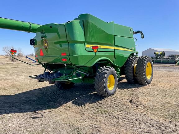 Image of John Deere S770 equipment image 4