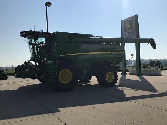 Image of John Deere S780 equipment image 2