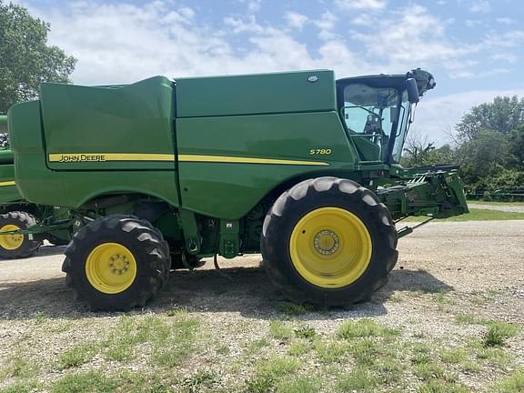 Image of John Deere S780 equipment image 2