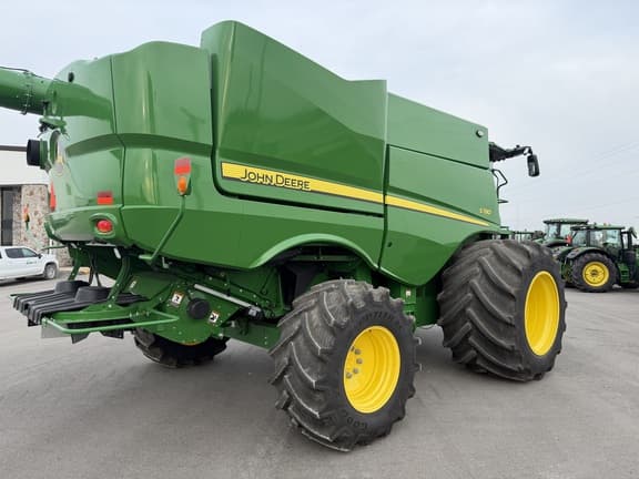 Image of John Deere S780 equipment image 3