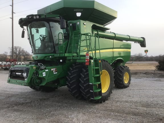 2024 John Deere S780 Equipment Image0