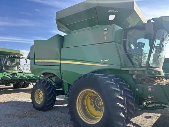 2024 John Deere S780 Equipment Image0