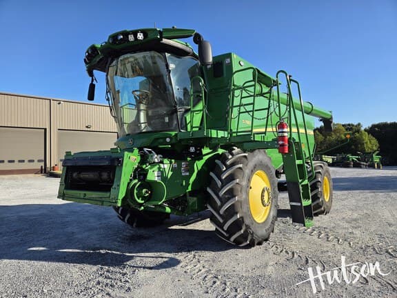 Image of John Deere S780 equipment image 2