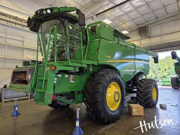 Image of John Deere S780 equipment image 1