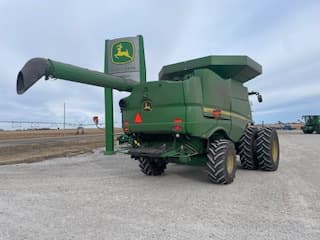 Image of John Deere S780 equipment image 4