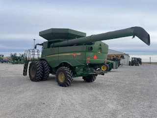 Image of John Deere S780 equipment image 3