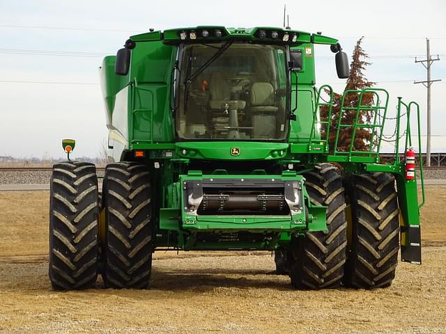 Image of John Deere S780 equipment image 4