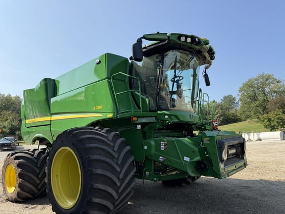 2024 John Deere S780 Equipment Image0