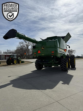 Image of John Deere S780 equipment image 4