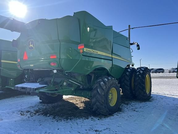 Image of John Deere S780 equipment image 4