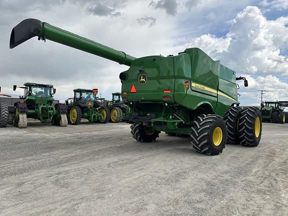 Image of John Deere S780 equipment image 4