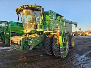 2024 John Deere S780 Image